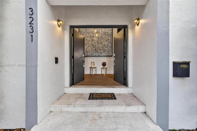 Foto del edificio - 3231 Salzedo St
