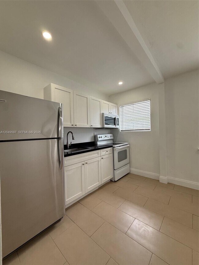 Foto del edificio - 6723 NE Miami Pl
