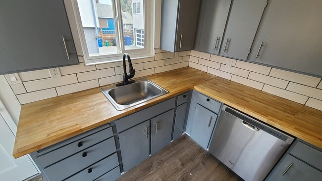 Renovated kitchen - 841 NW 52nd St