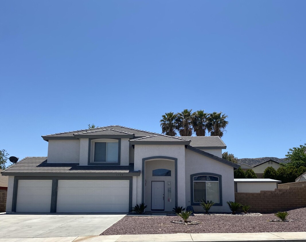 Foto principal - 6748 Avenue L10 Ave
