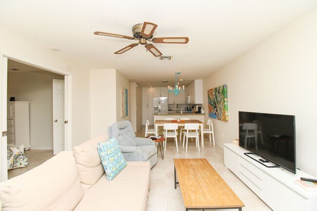 Foto del edificio - ** EMERALD WOODS ** 2-BED\2-BATH FIRST FLO...