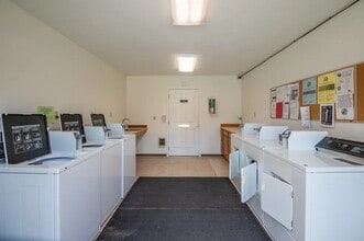 Building Photo - 203 N Storie St