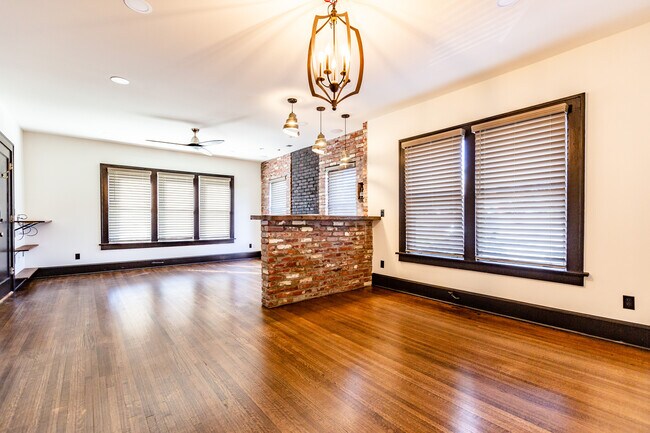 Foto del edificio - 1511 S Baltimore Ave