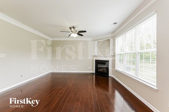 Foto del edificio - 604 Piedmont Crossing Dr