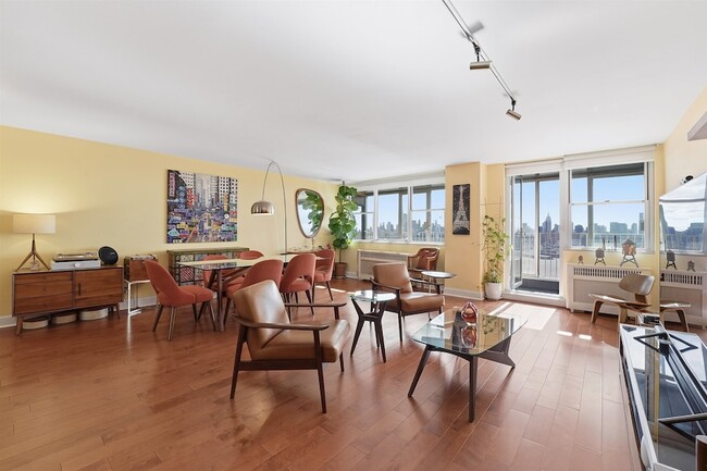 Foto del edificio - 6040 JFK Blvd E