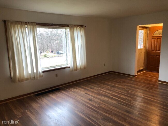 Foto del edificio - 4 br, 1.5 bath House - 3012 22nd Ave
