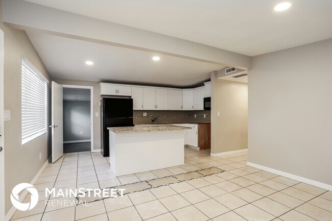 Foto del edificio - 2164 43rd Ave N