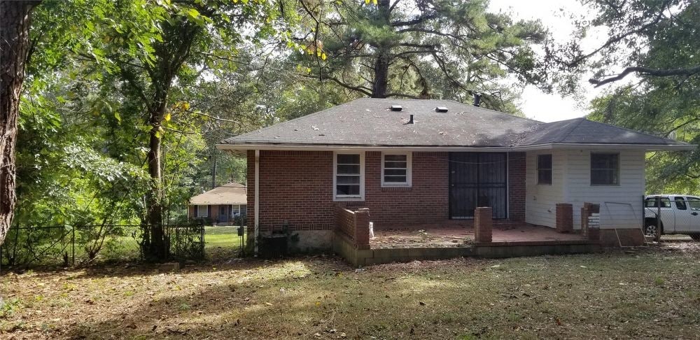 Building Photo - 2555 Macon Dr SW