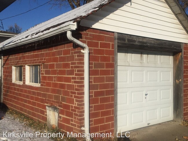 Building Photo - 5 br, 3 bath House - 606 E WASHINGTON