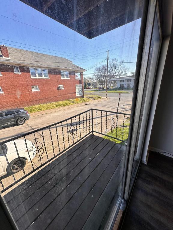Building Photo - 1300 Oakwood Ave, unit 3