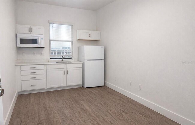 Foto del edificio - 13025 Michael Callin Aly