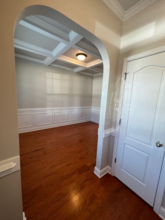 Building Photo - Beautiful 4 Bed, 2.5 Bath Westgate Home