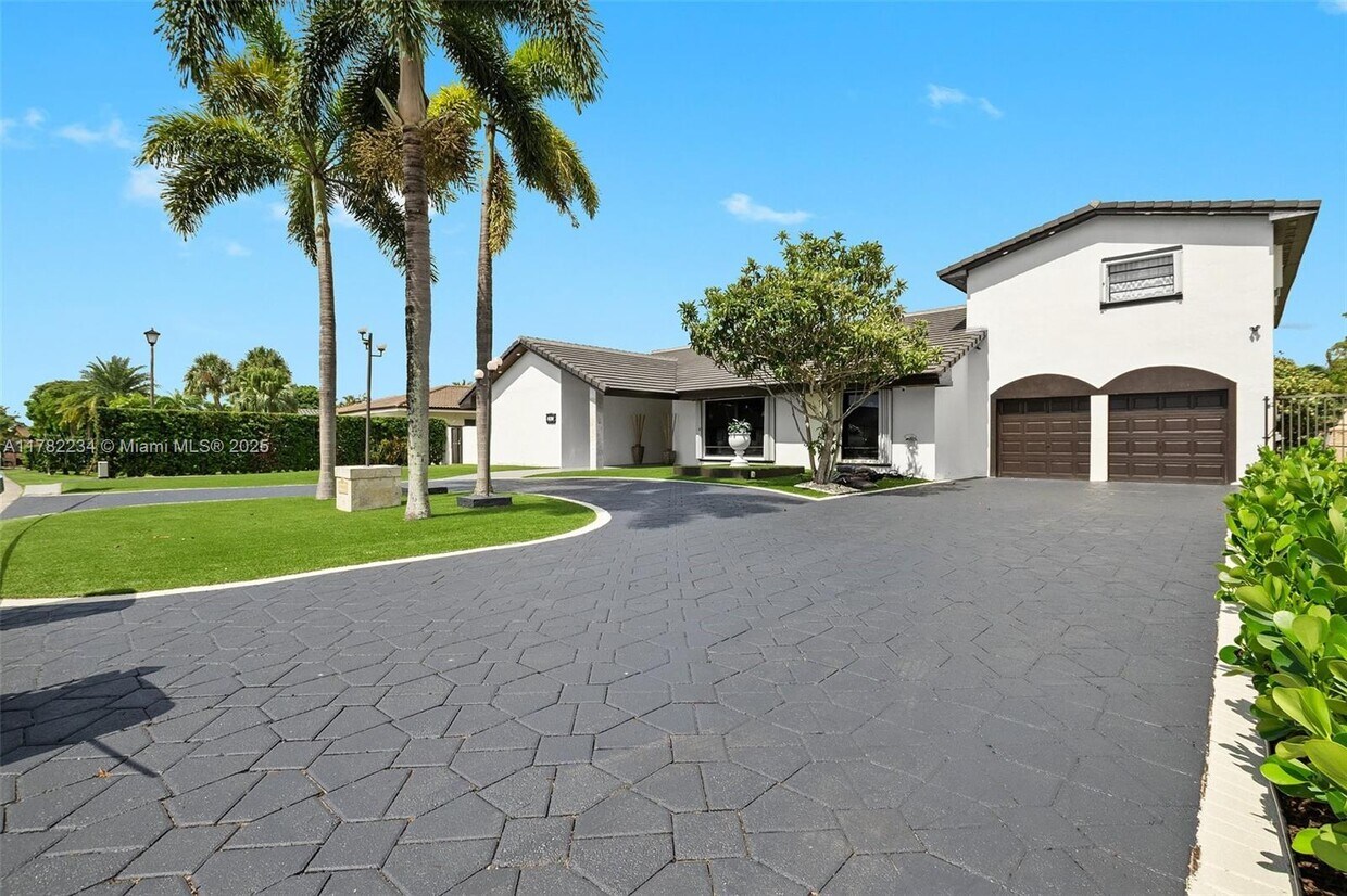 Foto principal - 19510 W Oakmont Dr