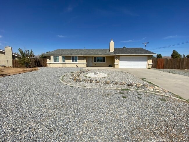 Building Photo - 14555 Pawnee Rd