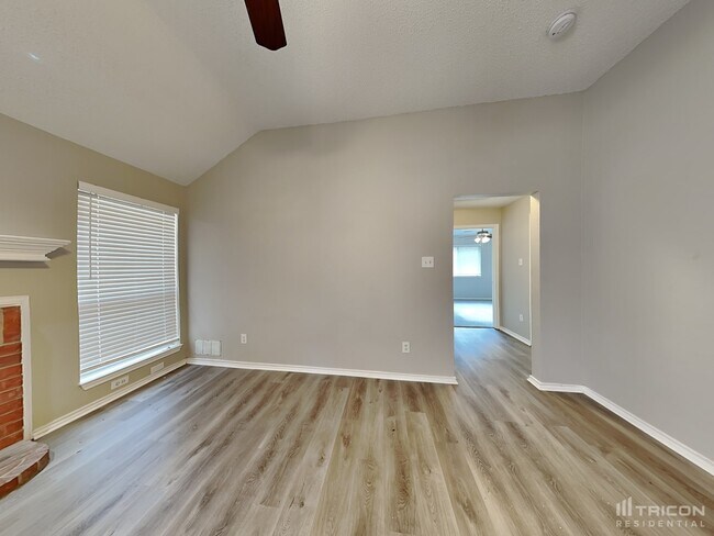 Foto del edificio - 5208 Wolverton Ct
