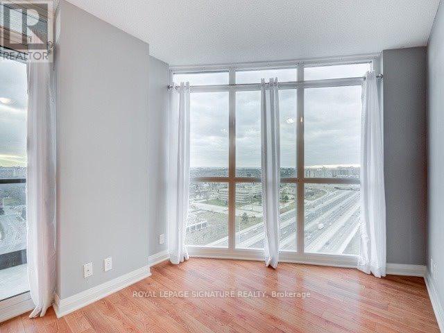 Photo du bâtiment - 5 Valhalla Inn Rd