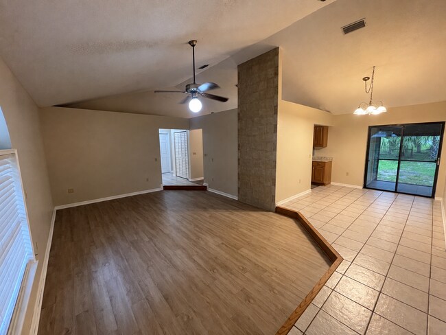 Building Photo - 10011 SW 86th Terrace