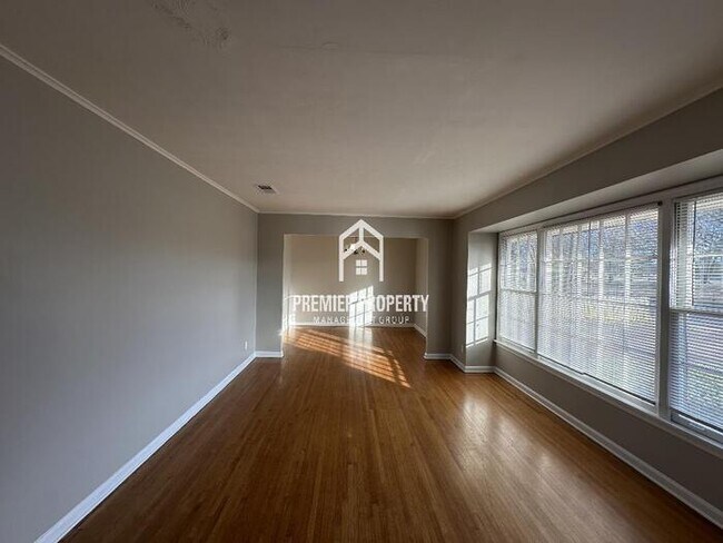 Foto del edificio - 5560 Cottonwood Rd