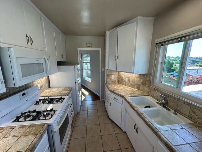 Foto del edificio - 5804 W 78th Pl