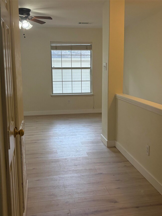 Building Photo - 22 E Sterling Pond Cir