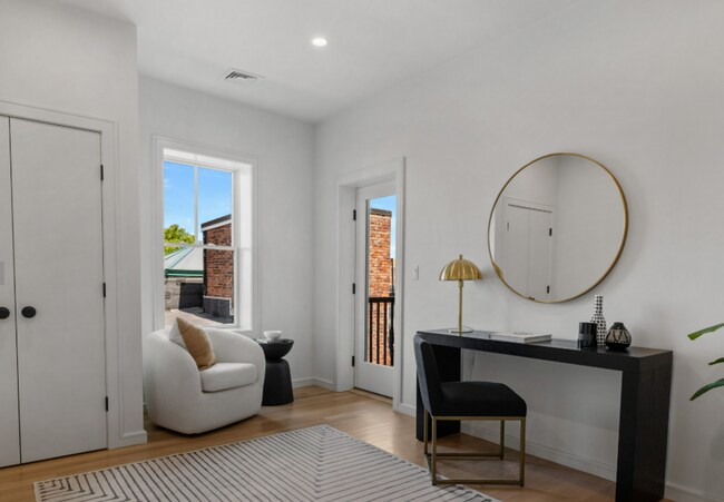 Photo - Charming 3 Bedroom Apartment