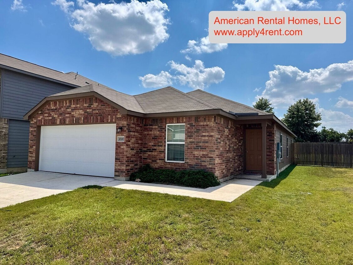 Foto principal - 4BR/2BA - 1794 SF Home in with LUXURY VINY...