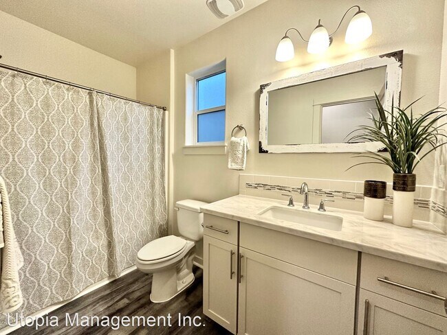 Foto del edificio - 4 br, 3 bath House - 2572 NW Hemlock Way