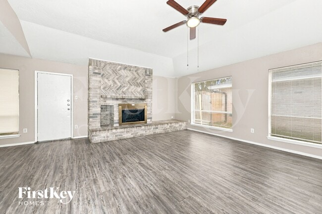 Building Photo - 21714 Nickerton Ln