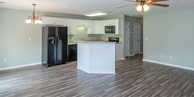 Building Photo - 2707 Dotti Dr