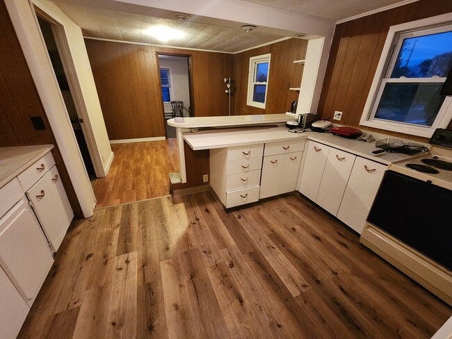 Foto del edificio - 497 E Main St