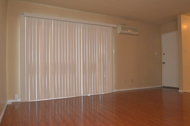 Foto del edificio - 809 Brent Ave