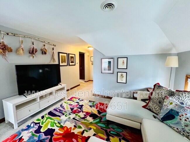 Foto del edificio - 2374 N 61st Street
