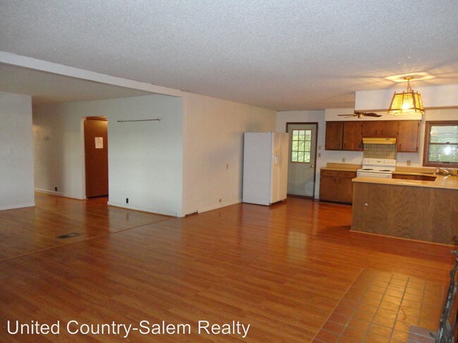 Building Photo - 4 br, 2 bath House - 2521 N. Hwy 19