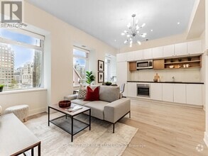 Building Photo - 111-111 St Clair Ave W