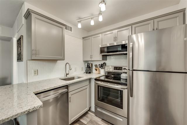 Foto del edificio - 3113 Sondra Dr