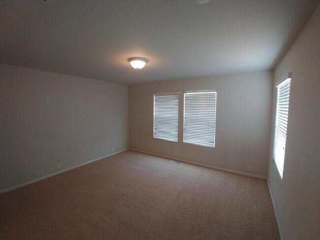 Building Photo - 8170 Elk River View