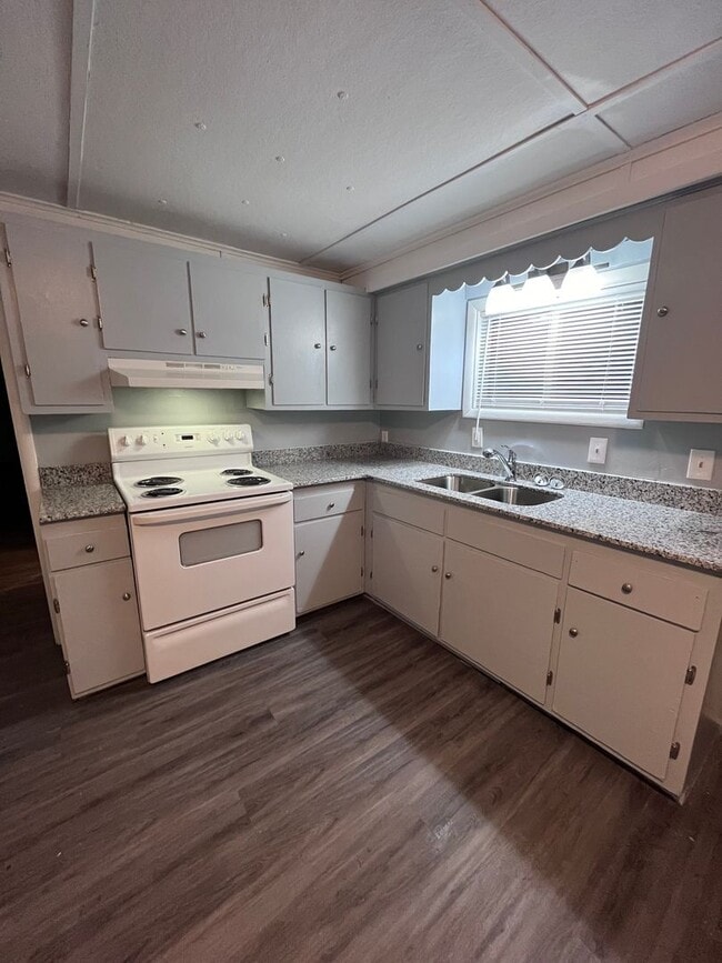 Building Photo - 10 Brig Dean Rd