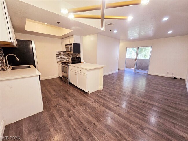 Building Photo - 4200 S Valley View Blvd