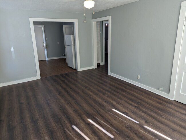 Foto del edificio - 4102 Oxford Street