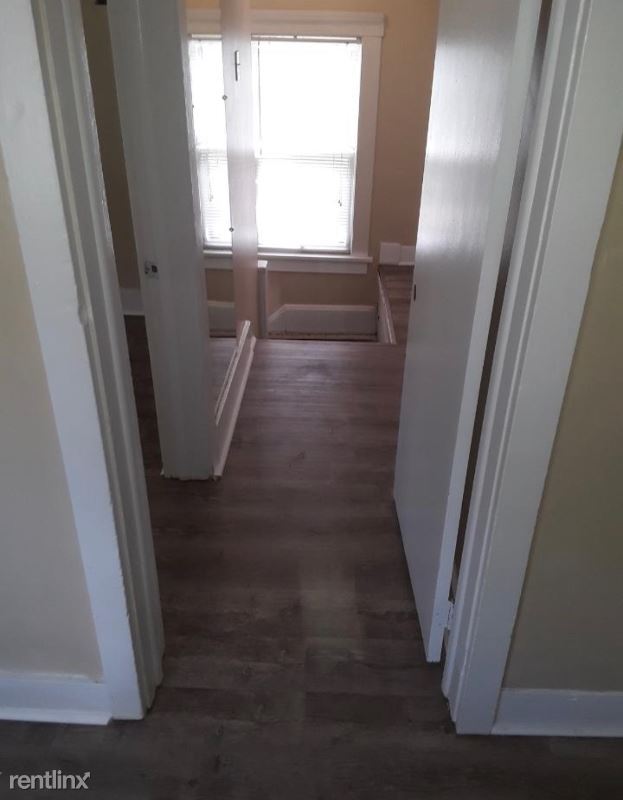 Foto del edificio - 3 br, 1 bath House - 84 Smith Ave