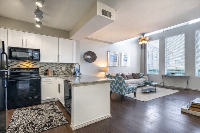 Photo - Lakewood on the Trail Apartments