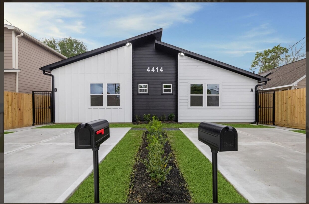 Photo - 4414 Elmwood St