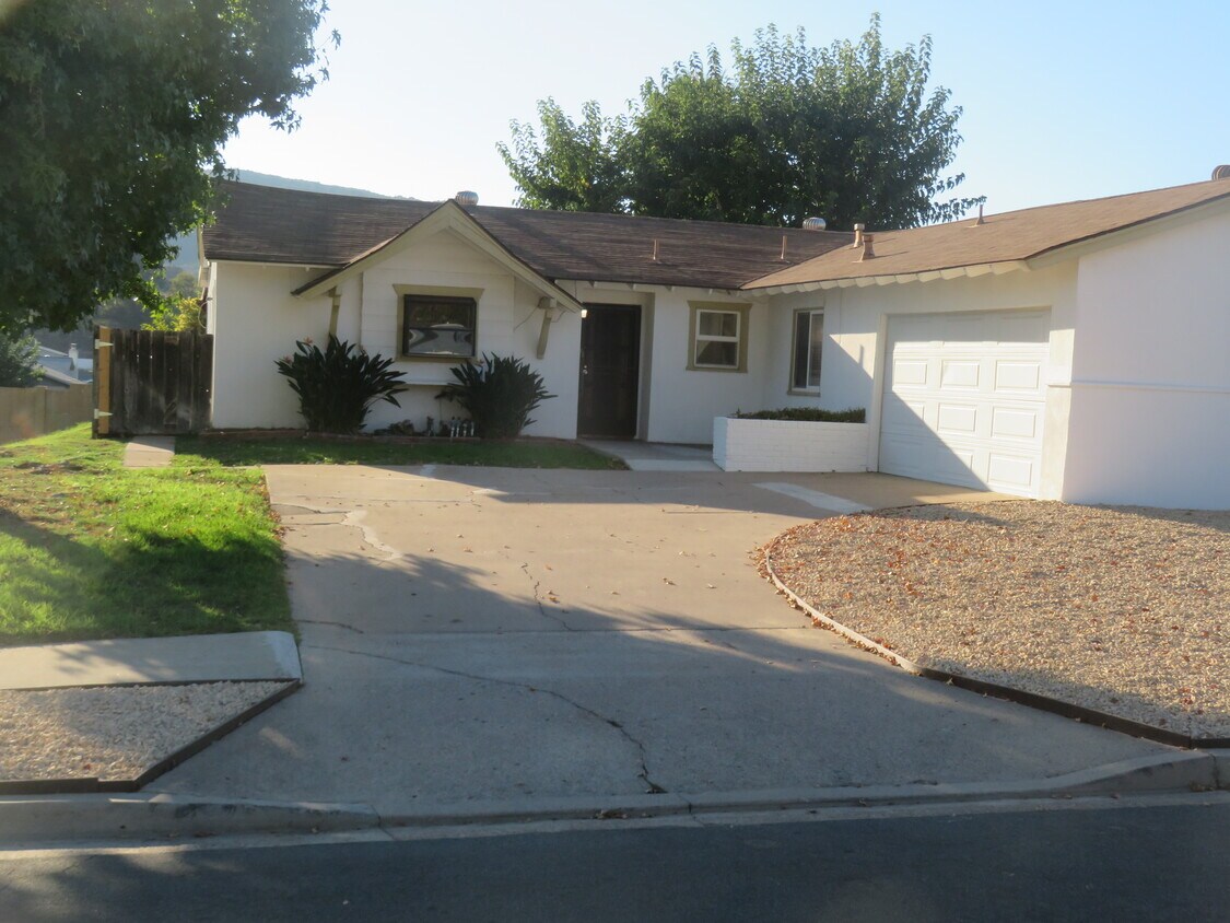Primary Photo - 13730 Tobiasson Rd