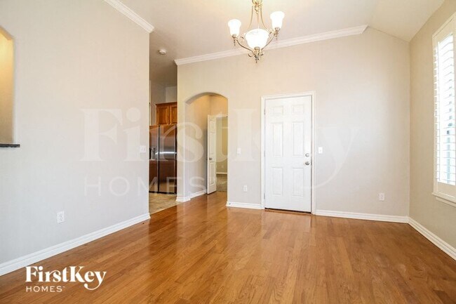 Foto del edificio - 4200 MacKenzie Dr