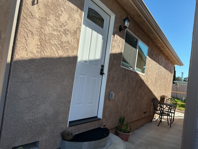 Foto del edificio - 5109 Dubois Dr