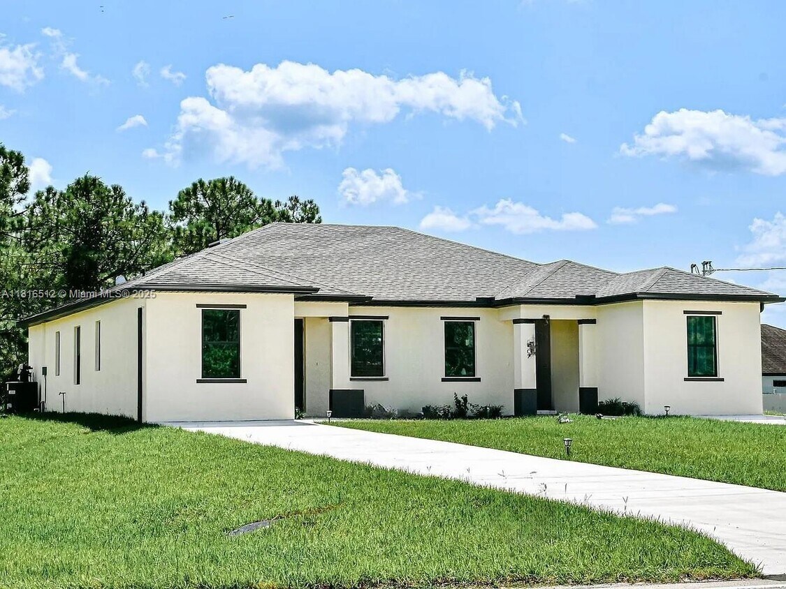 Foto principal - 1516 W 12th St