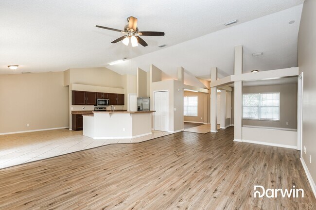 Building Photo - 3566 Egret Dr