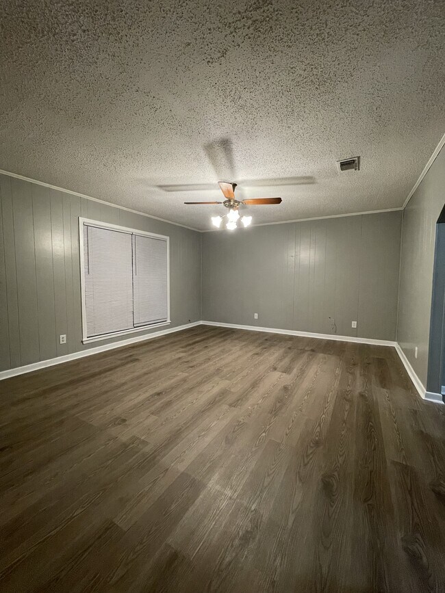Foto del edificio - 3606 Minden Ave