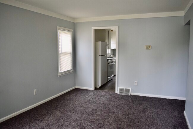Building Photo - 17030 Lowell St
