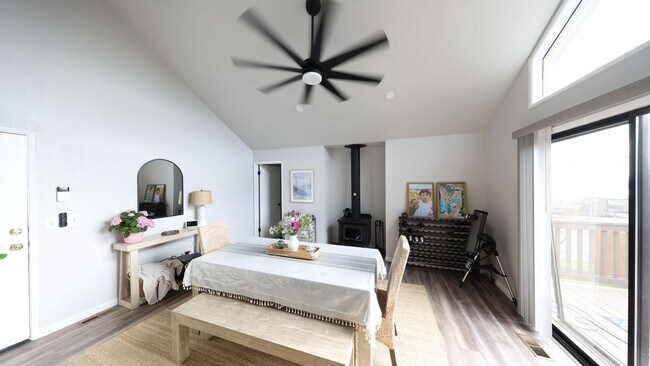 Foto del edificio - 3 Bed 2.5 Bath - View - Culdesac - Small Dog - NAS Whidbey